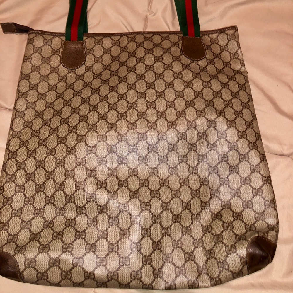 SOLD! Authentic Gucci large vintage tote - Picture 2 of 8